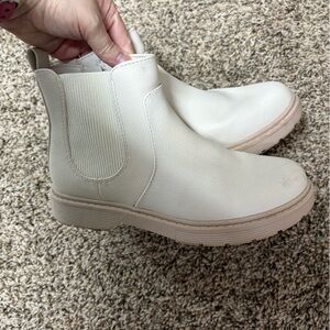 Cat & Jack Kids White Boots